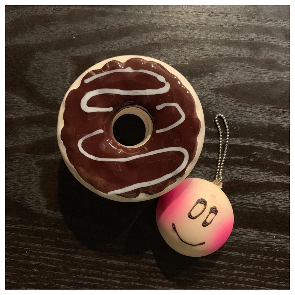 New🍒🍒Donut🍩🍩 Trinket Box & PINK Bun Squishy